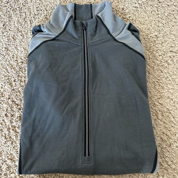 Men’s SmartWool 1/2 zip base layer - Picture 2 of 6